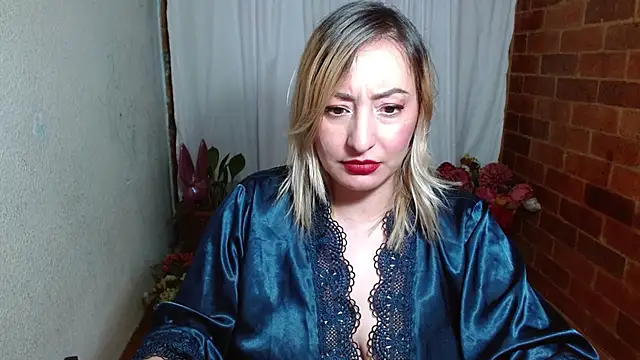 rashellroses22 online show from December 11, 2024, 10:27 pm