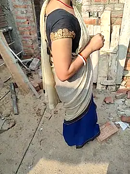 COUPLLE VILLAGE online show from February 21, 2026, 3:29 am