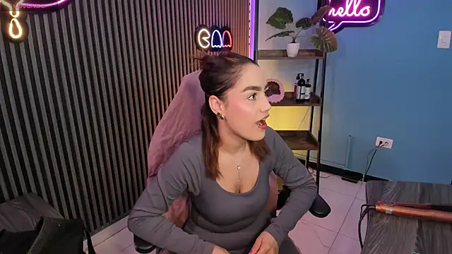 Snapshot of emily_roberts1 chatting on October 30, 2025, 4:25 am emily roberts1 online show from October 30, 2025, 4:25 am