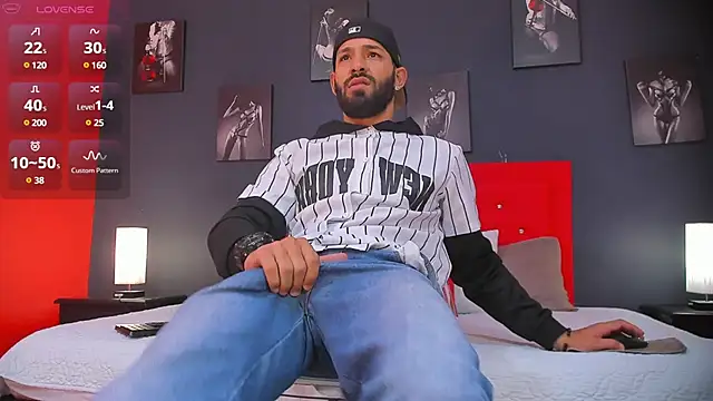 Snapshot of Thiagogomez chatting on December 17, 2024, 12:11 pm Thiagogomez online show from December 17, 2024, 12:11 pm