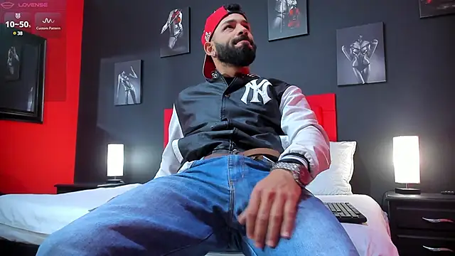 Snapshot of Thiagogomez chatting on January 3, 2025, 12:30 pm Thiagogomez online show from January 3, 2025, 12:30 pm