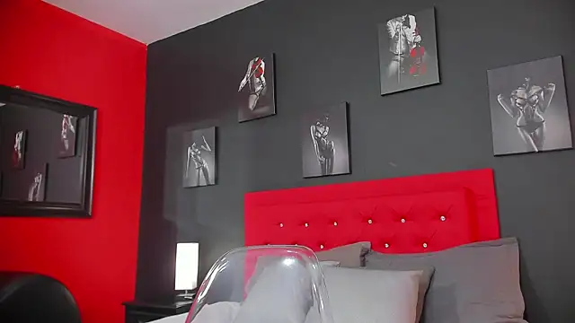 Snapshot of Thiagogomez chatting on February 26, 2025, 12:25 pm Thiagogomez online show from February 26, 2025, 12:25 pm