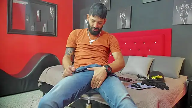 Snapshot of Thiagogomez chatting on September 30, 2025, 12:32 pm Thiagogomez online show from September 30, 2025, 12:32 pm