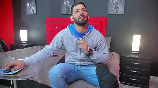 Snapshot of Thiagogomez chatting on October 2, 2025, 12:23 pm Thiagogomez online show from October 2, 2025, 12:23 pm