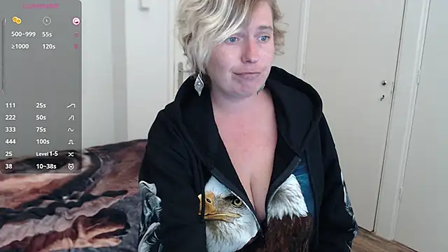 cumfun online show from September 18, 2025, 9:17 pm