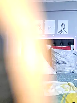 Snapshot of Toya_P chatting on February 2, 2025, 6:20 pm Toya P online show from February 2, 2025, 6:20 pm