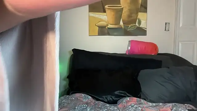 SashaEstrella online show from February 19, 2026, 6:42 am