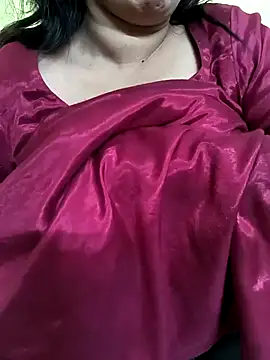 Snapshot of lovely_zara chatting on January 29, 2025, 6:12 am lovely zara online show from January 29, 2025, 6:12 am