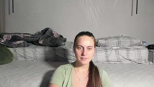 HarleyDeess online show from November 17, 2025, 3:01 am