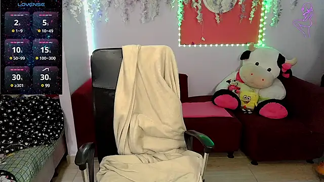 ValentinaMiller  online show from January 26, 2025, 8:34 pm