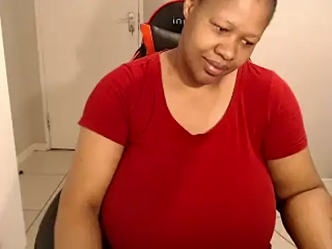 bustylisa1983 online show from October 28, 2025, 6:17 am