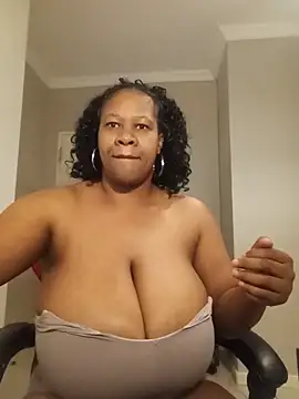 bustylisa1983 online show from June 27, 2026, 5:12 am