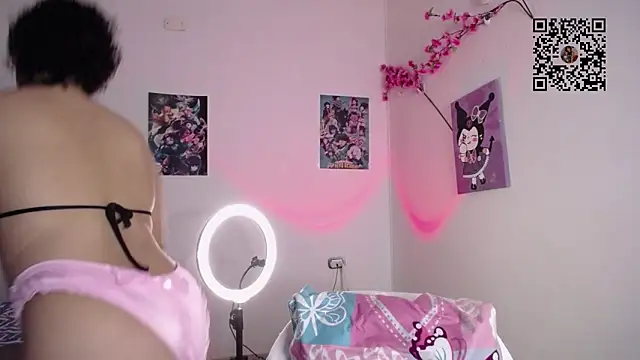 Snapshot of lou_cute chatting on September 11, 2025, 3:06 am lou cute online show from September 11, 2025, 3:06 am