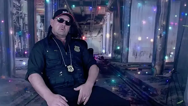 ManlyPrisonGuy online show from November 25, 2025, 1:33 pm