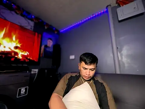 Snapshot of Brixwilson chatting on November 8, 2025, 3:45 pm Brixwilson online show from November 8, 2025, 3:45 pm