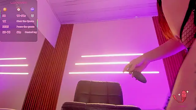 sweetlolihot  online show from November 8, 2025, 10:04 am