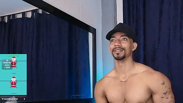 Snapshot of Manolo_Hot1 chatting on December 21, 2024, 4:25 pm Manolo Hot1 online show from December 21, 2024, 4:25 pm