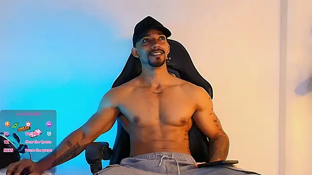 Snapshot of Manolo_Hot1 chatting on January 28, 2025, 2:21 pm Manolo Hot1 online show from January 28, 2025, 2:21 pm