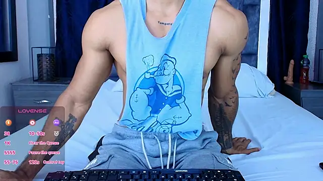 Snapshot of Manolo_Hot1 chatting on February 13, 2025, 2:52 pm Manolo Hot1 online show from February 13, 2025, 2:52 pm