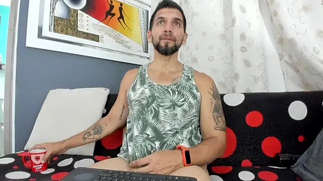 JULESLAKES online show from October 24, 2025, 2:35 pm