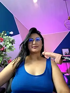 Snapshot of Amber_gold_ chatting on January 31, 2025, 12:29 pm Amber gold online show from January 31, 2025, 12:29 pm