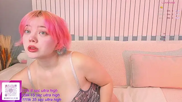 Snapshot of __KawaiiYuki__ chatting on October 10, 2025, 5:06 am KawaiiYuki online show from October 10, 2025, 5:06 am