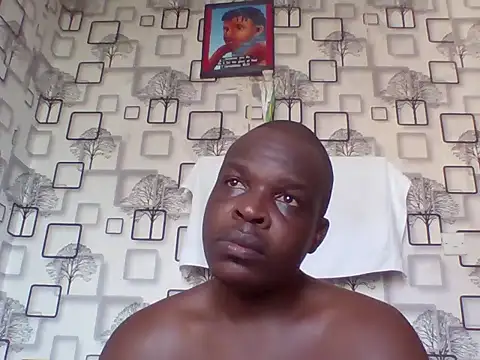 Snapshot of Chumba_001 chatting on April 14, 2026, 5:35 am Chumba 001 online show from April 14, 2026, 5:35 am