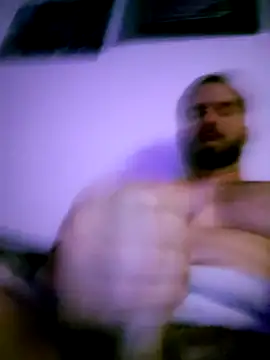 Zaddyfrank69 online show from May 8, 2026, 4:40 am