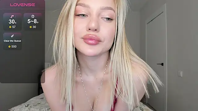 sarahphyllis online show from February 16, 2026, 9:33 pm