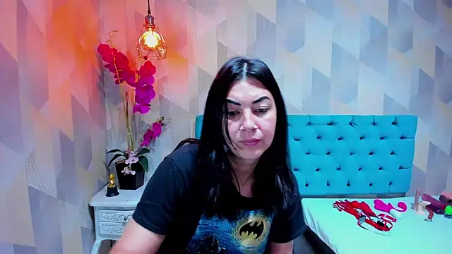 AdaFawxx online show from February 21, 2026, 4:13 am