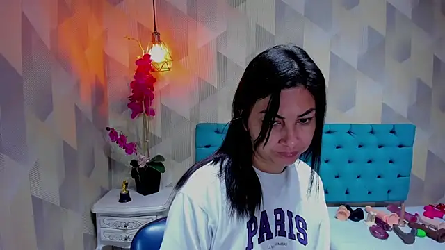 AdaFawxx online show from February 25, 2026, 4:11 am