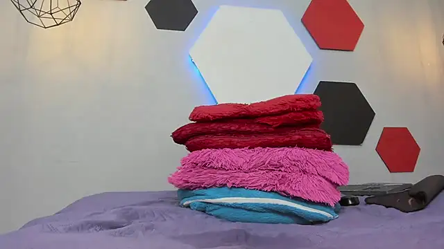 martinaclark online show from January 1, 2025, 1:05 pm