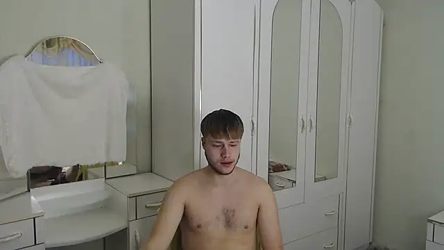 Snapshot of Zoro1999 chatting on January 21, 2025, 6:00 am Zoro1999 online show from January 21, 2025, 6:00 am