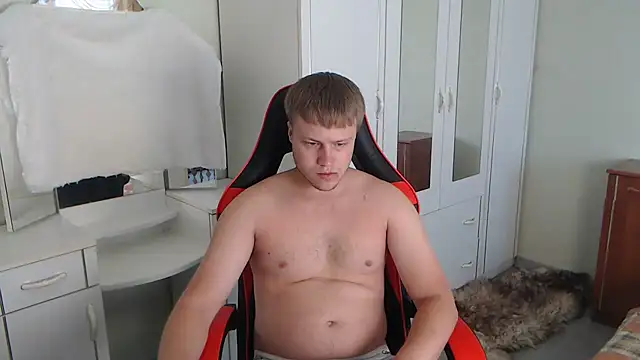 Snapshot of Zoro1999 chatting on September 10, 2025, 10:48 am Zoro1999 online show from September 10, 2025, 10:48 am