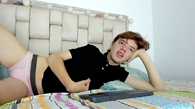 Snapshot of daniel_hot03 chatting on November 8, 2025, 2:17 pm daniel hot03 online show from November 8, 2025, 2:17 pm