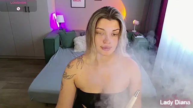 Snapshot of LancasterLady chatting on October 14, 2025, 10:16 am LancasterLady online show from October 14, 2025, 10:16 am