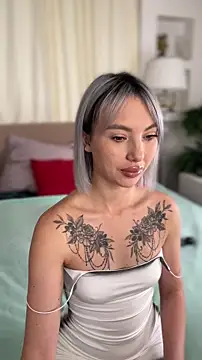 Snapshot of MiaMinx chatting on November 10, 2025, 1:59 am MiaMinx online show from November 10, 2025, 1:59 am