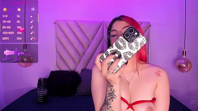 EmmaSwift  online show from November 22, 2025, 2:54 am