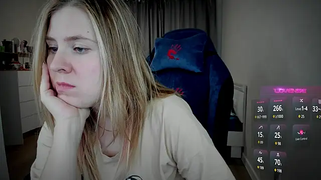 Olivia Munk online show from September 25, 2025, 7:34 am