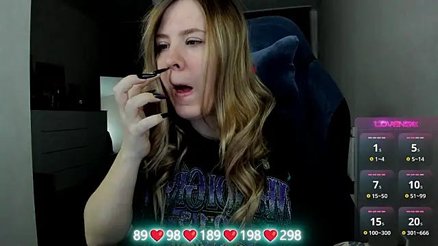 Olivia Munk online show from February 7, 2026, 4:05 am