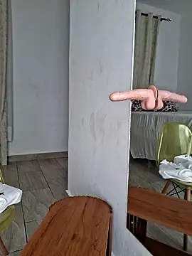 Snapshot of Kamdollie chatting on October 3, 2025, 5:48 am Kamdollie online show from October 3, 2025, 5:48 am