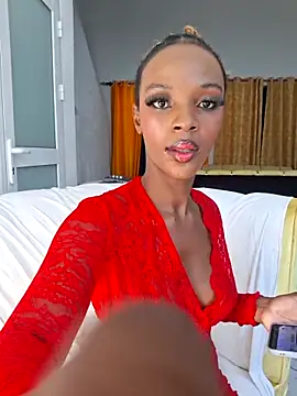 Snapshot of Kamdollie chatting on October 8, 2025, 6:33 am Kamdollie online show from October 8, 2025, 6:33 am