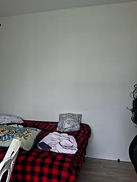 Snapshot of Kamdollie chatting on October 24, 2025, 7:27 am Kamdollie online show from October 24, 2025, 7:27 am