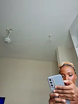 Snapshot of Kamdollie chatting on February 25, 2026, 6:56 am Kamdollie online show from February 25, 2026, 6:56 am