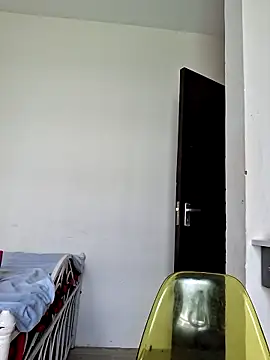 Kamdollie online show from April 11, 2026, 7:02 am