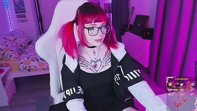 Yumi Youkai online show from March 26, 2026, 8:36 pm