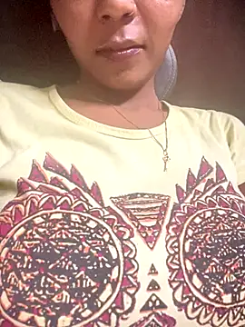 Snapshot of PARI_Hun chatting on October 15, 2025, 9:53 am PARI Hun online show from October 15, 2025, 9:53 am