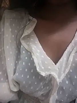 Snapshot of PARI_Hun chatting on April 11, 2026, 3:16 pm PARI Hun online show from April 11, 2026, 3:16 pm