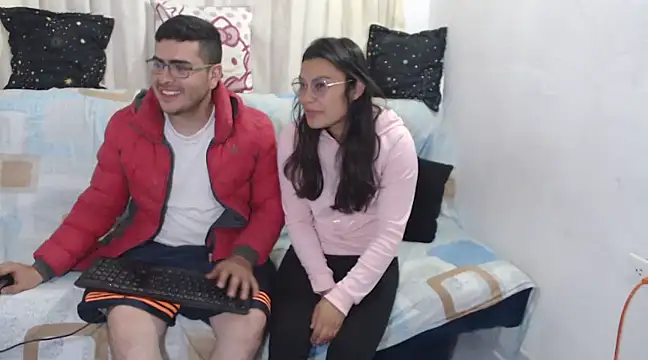 Snapshot of luxury_sex_17 chatting on December 31, 2024, 1:04 am luxury sex 17 online show from December 31, 2024, 1:04 am