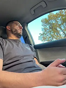 ElChapoGuzman95 online show from October 28, 2025, 5:33 am